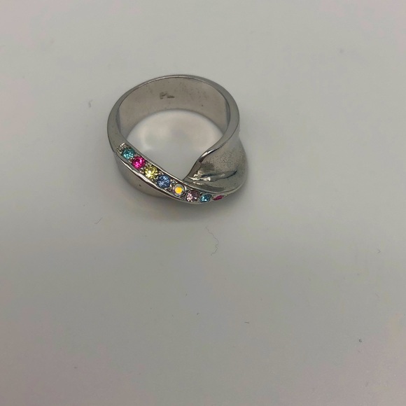 Silver Ring - Picture 4 of 4